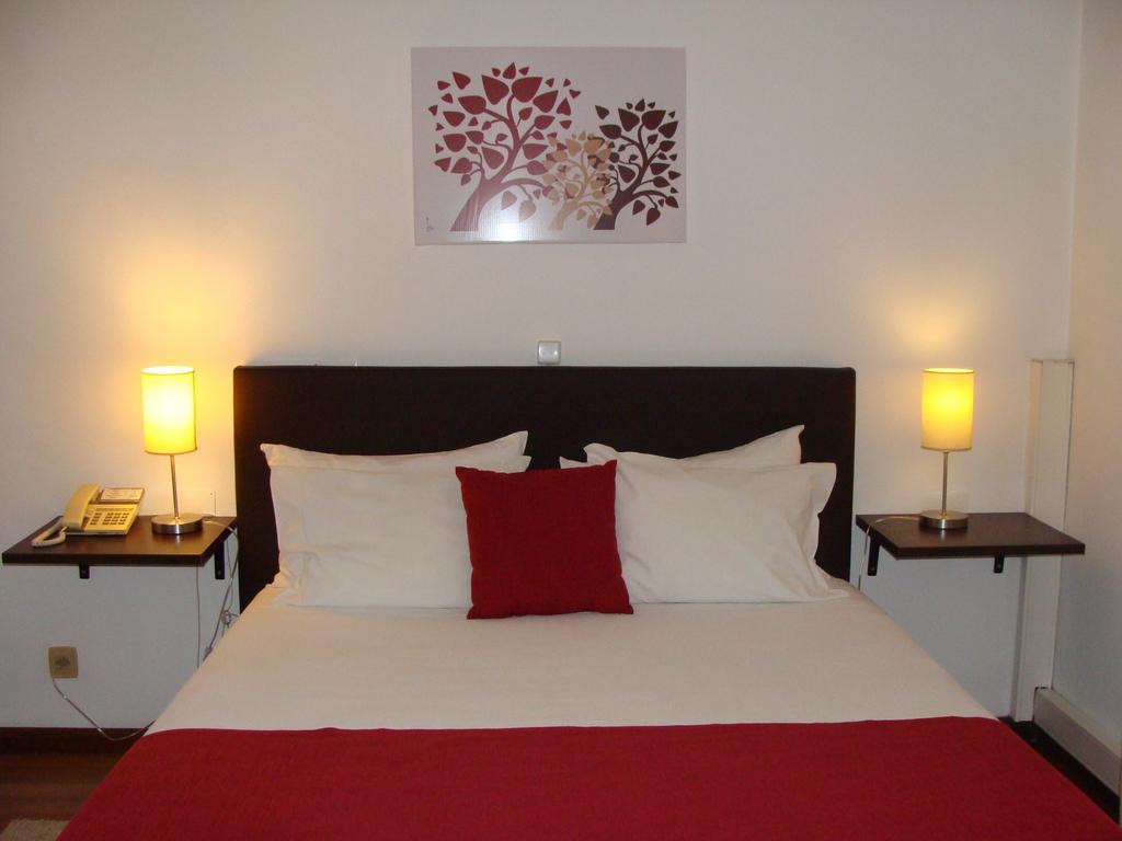 Hotel Botanico De Coimbra Room photo